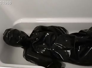 Miraidouga - Rubber People Dog Bathtub Drowning! Play