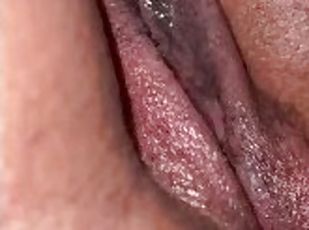 POV thick Redbone pussy dripping & squirting while sucking dick