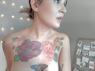 Inked amateur teen shows me her bald pussy on webcam!