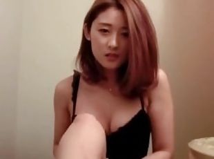 Hot Japanese Masturbating