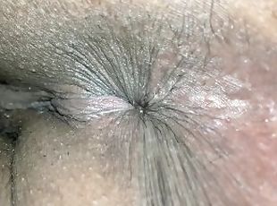 Look at that pretty ass hole